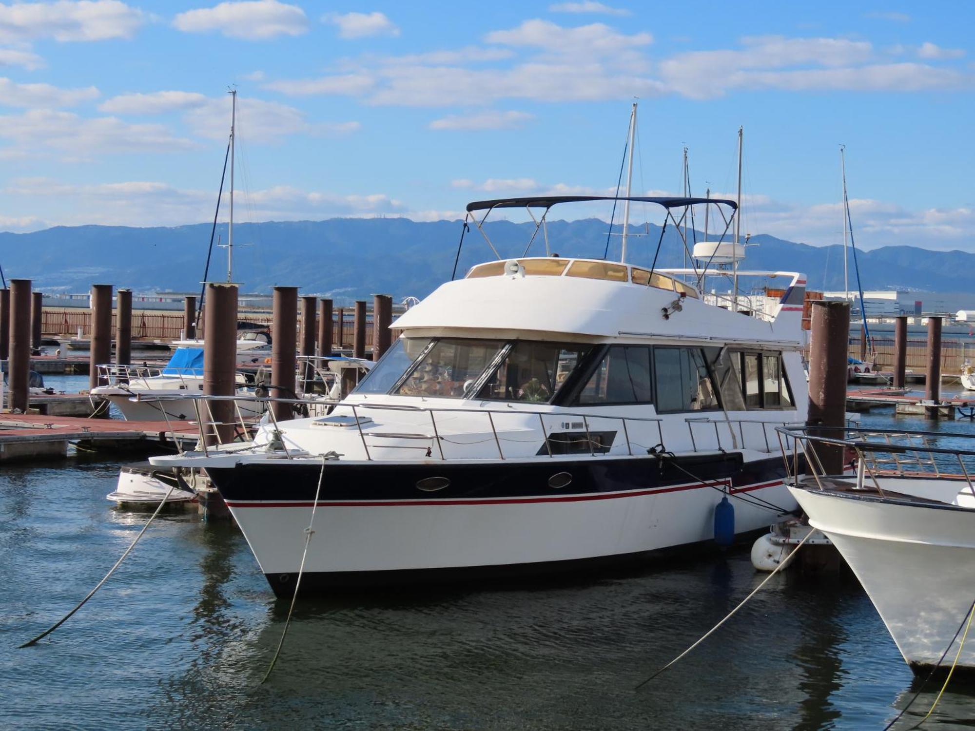 Osaka Hokko Marina Hull Hotel Exterior photo